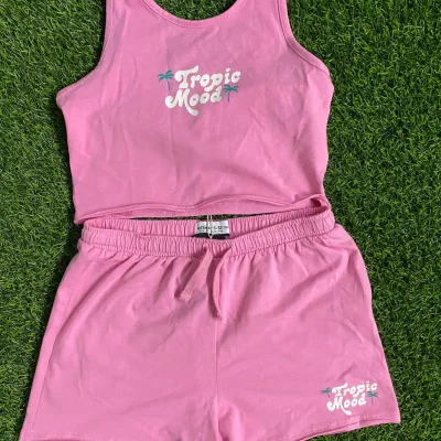 Conjunto rosado