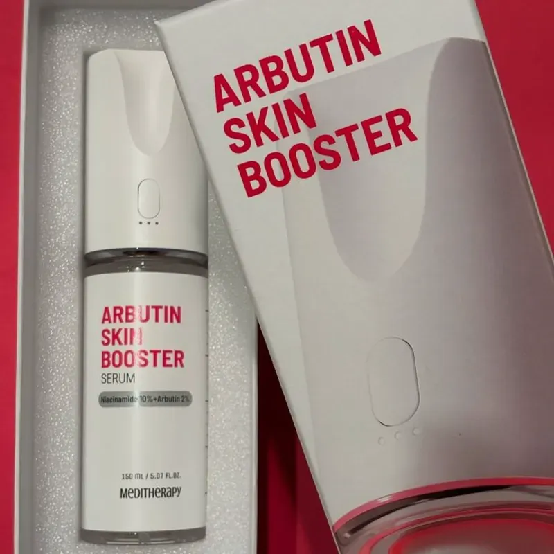 Booster de Arbutina Serum Meditherapy con máquina luz LED
