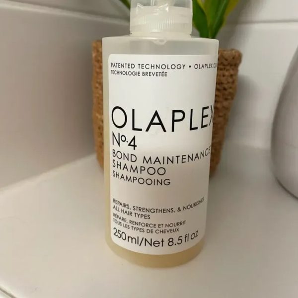  Olaplex No. 4 Bond Maintenance Shampoo: El Champú Reparador Diario