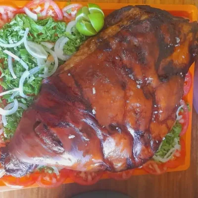 Pernil asado de 15 lb