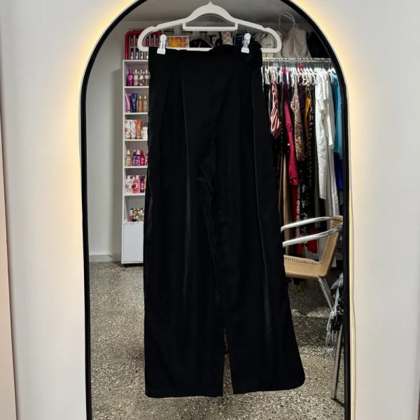 Pantalón negro ancho