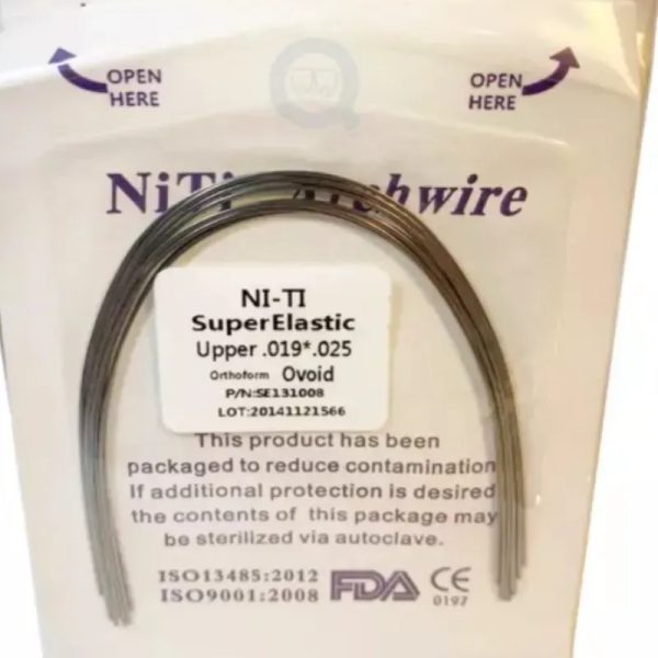 Arco NiTi térmico o súper elástico.