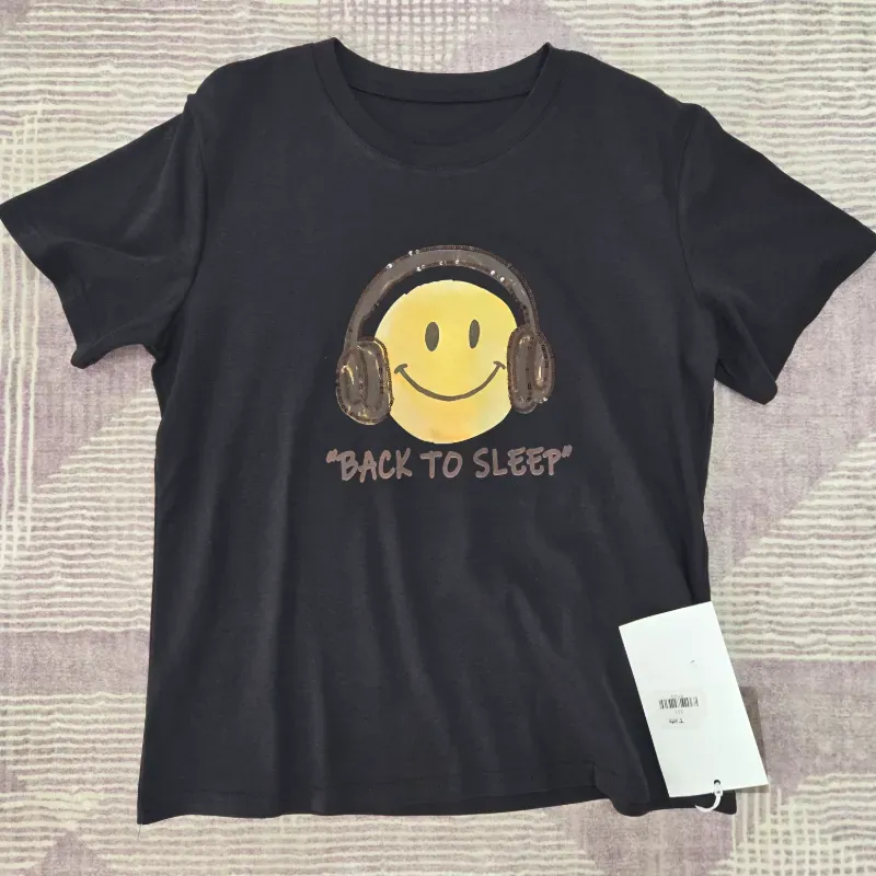 Pulover negro carita feliz