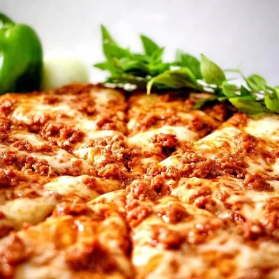 Pizza Boloñesa
