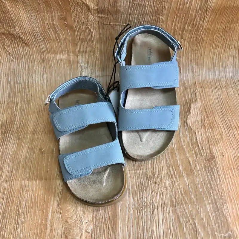 Sandalias color azul claro