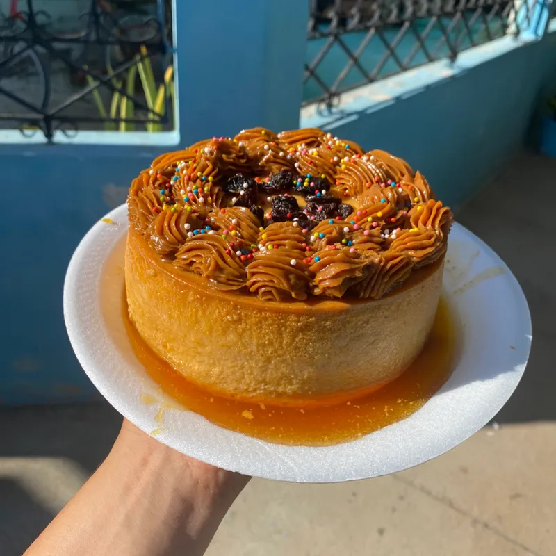 Flan con leche condensada hervida