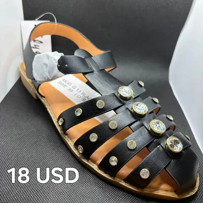 Sandalias planas cerradas con pedrería brillante