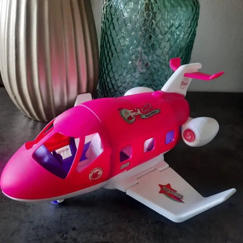 Avión para muñecas pequeñas