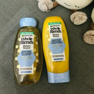 Garnier Whole Blends Honey Water