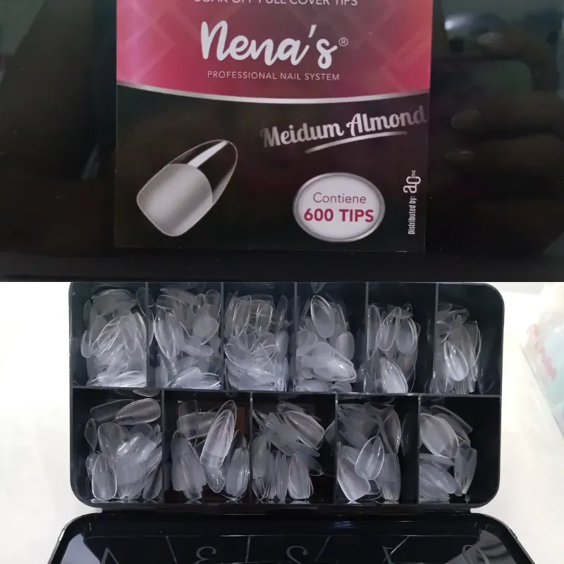 CAJA DE 600 UÑAS NENA'S