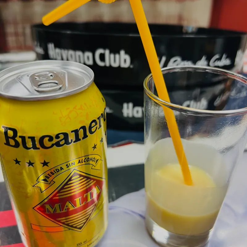 Malta bucanero con leche condensada 