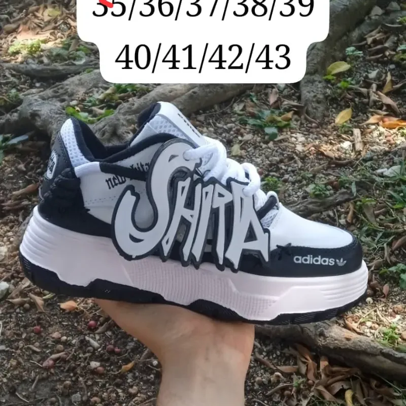 Adidas New Shita blanco y negro