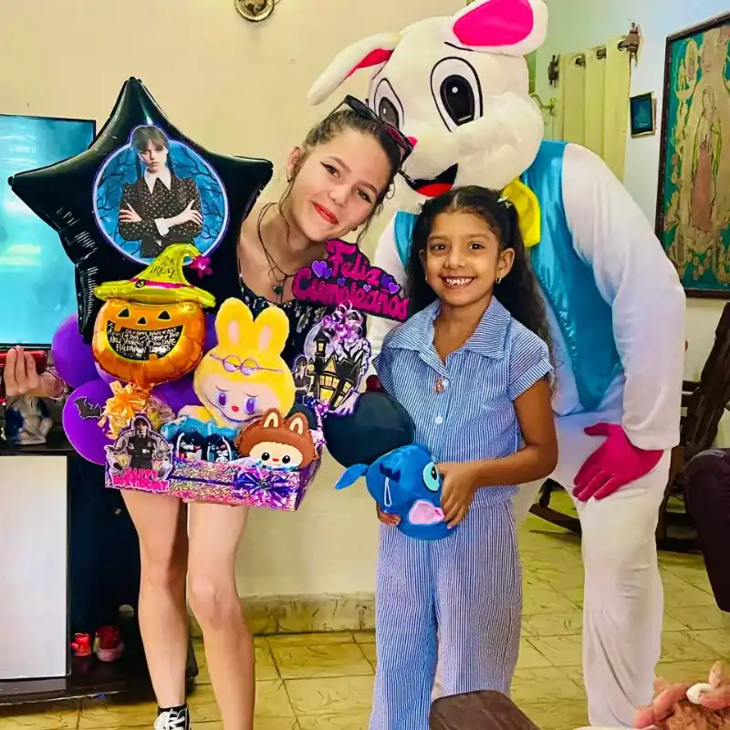 Clientes felices con sus entregas 