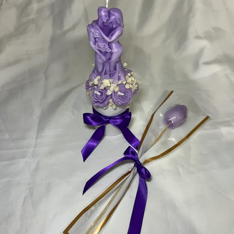 Cesta romántica + flor eterna