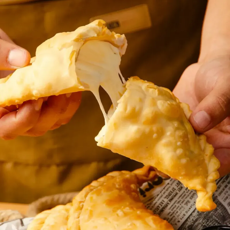 Empanada de Queso Gouda
