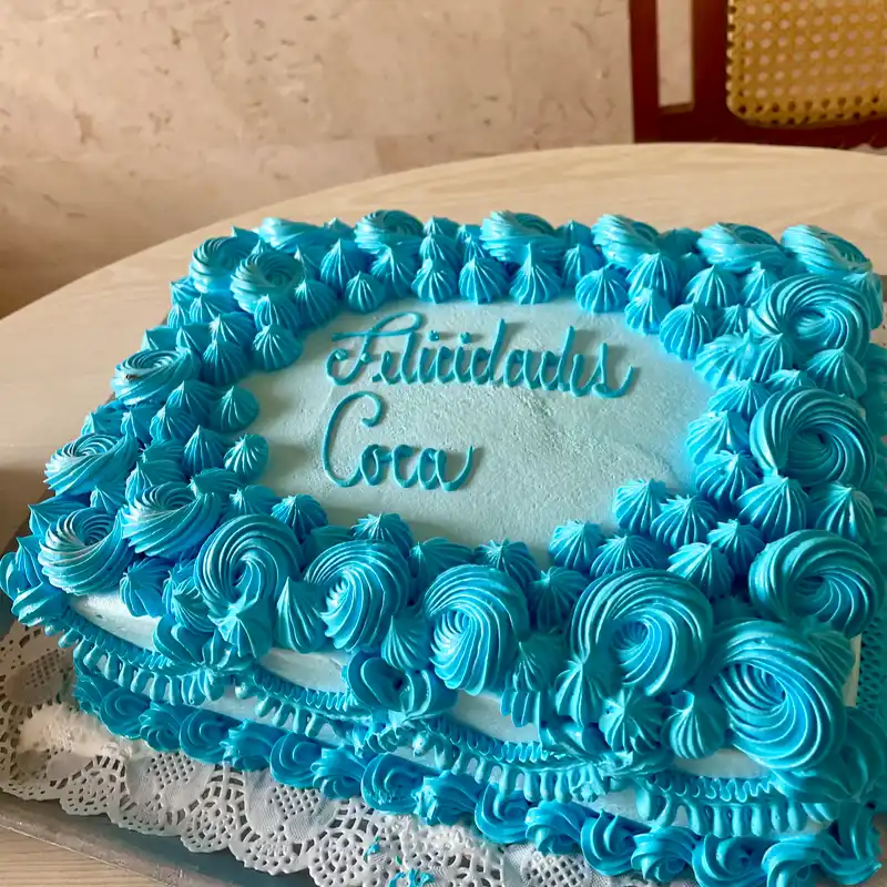 Cake mitad de bandeja