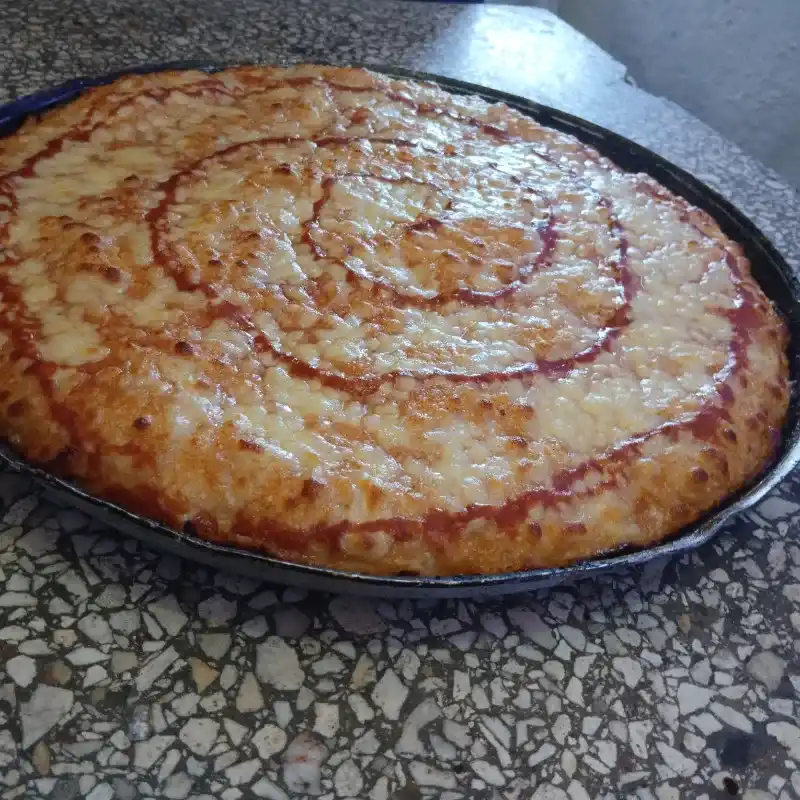 Pizza familiar Redonda de Queso