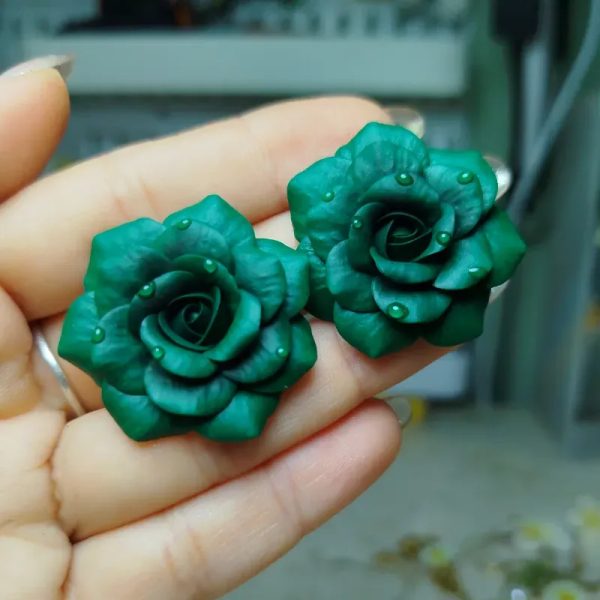 ✨Aretes de Rosas XL verde Esmeralda✨