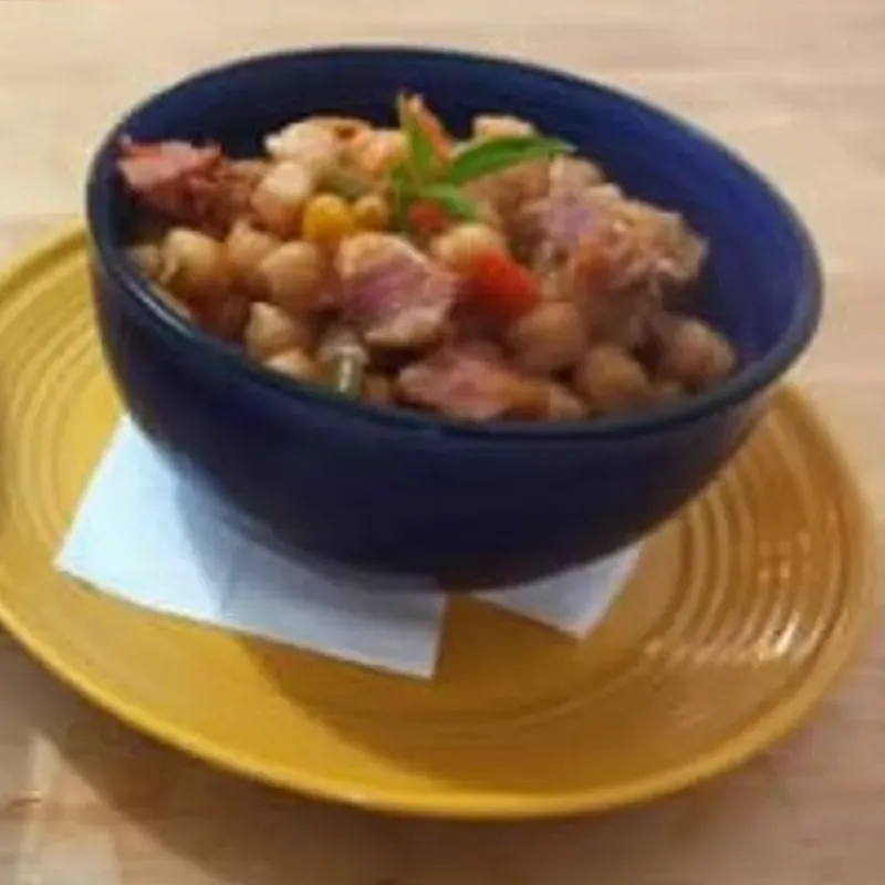 GARBANZOS CON MIGAS DE PAN