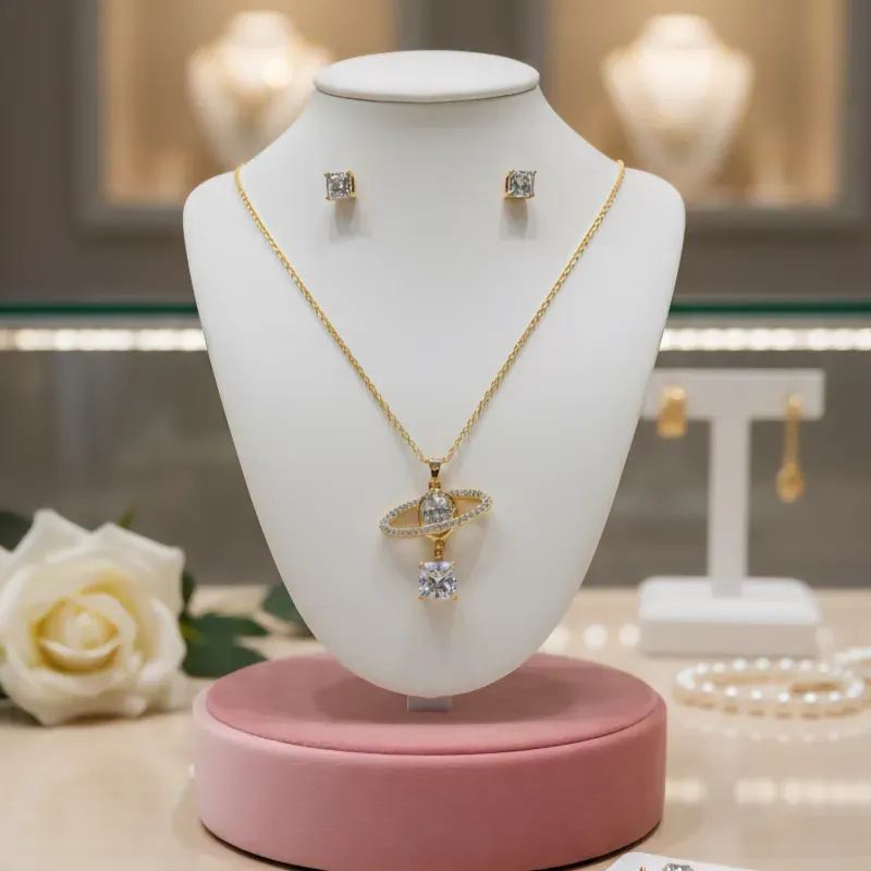 Set de cadena y aretes