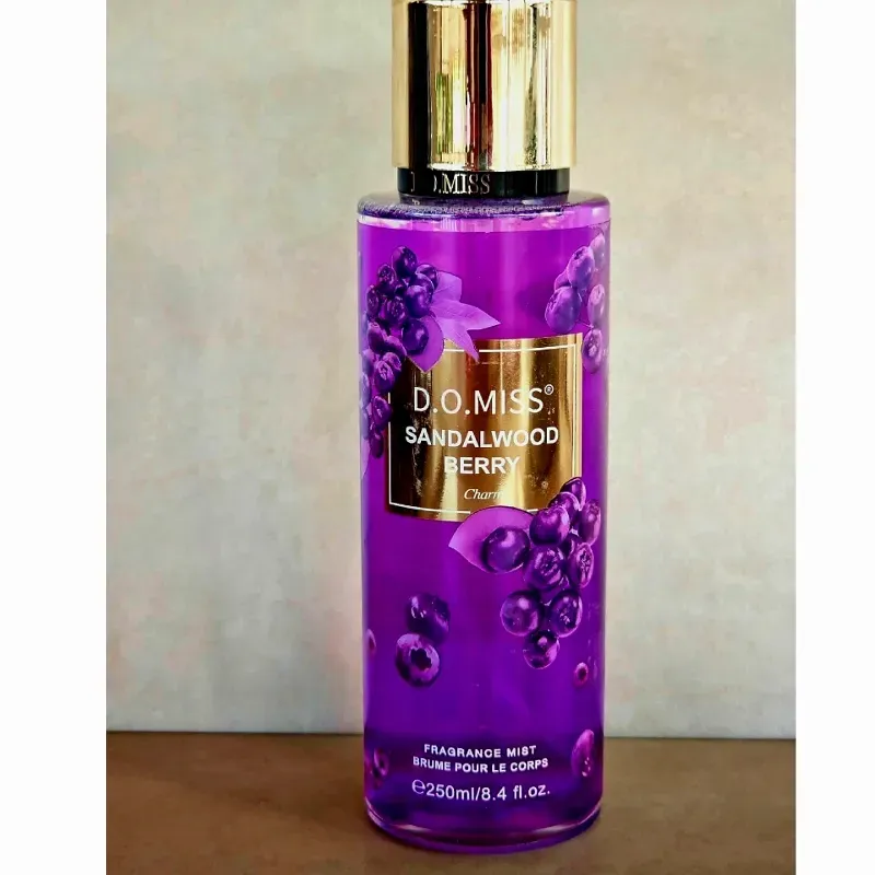 Colonia D.O.MISS Sandalwood berry