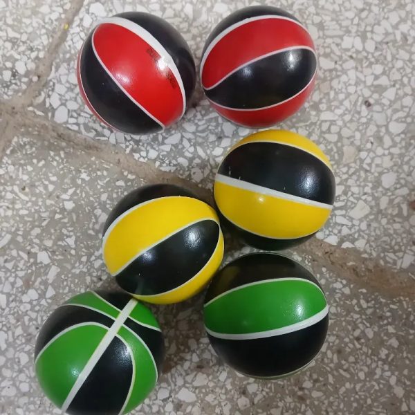 Pelotas de esponja