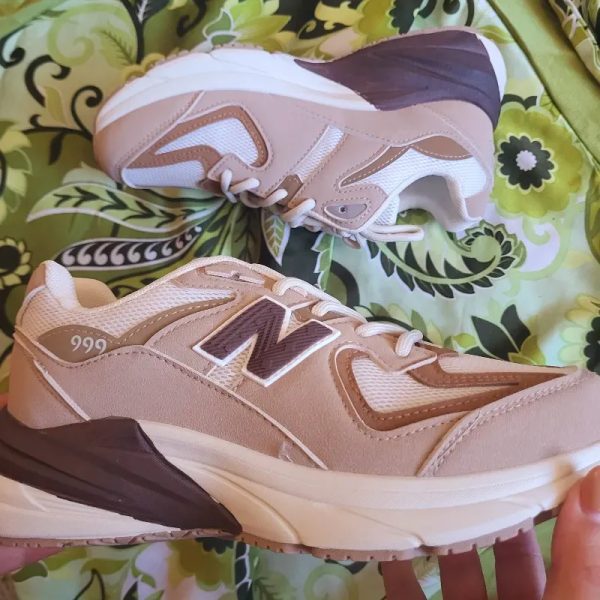 New balance 999