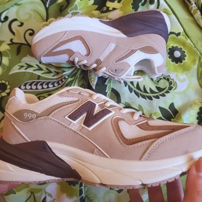 New balance 999