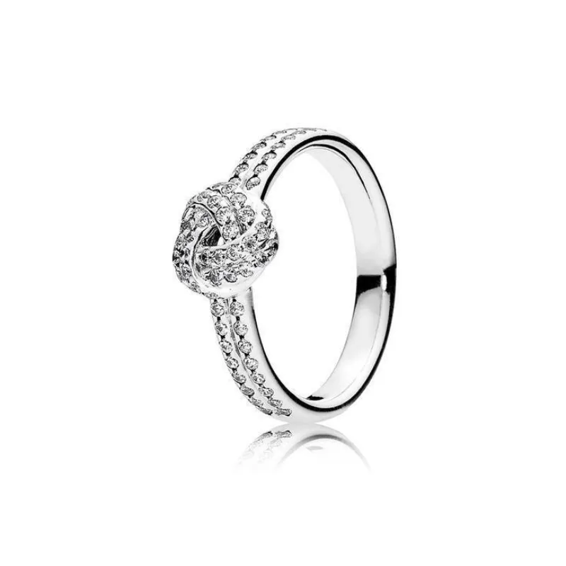 Anillo de Nudo con Piedras