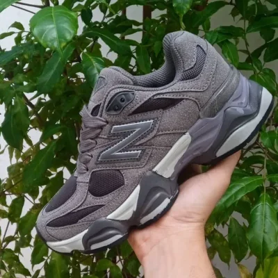 New Balance 9060 gris oscuro