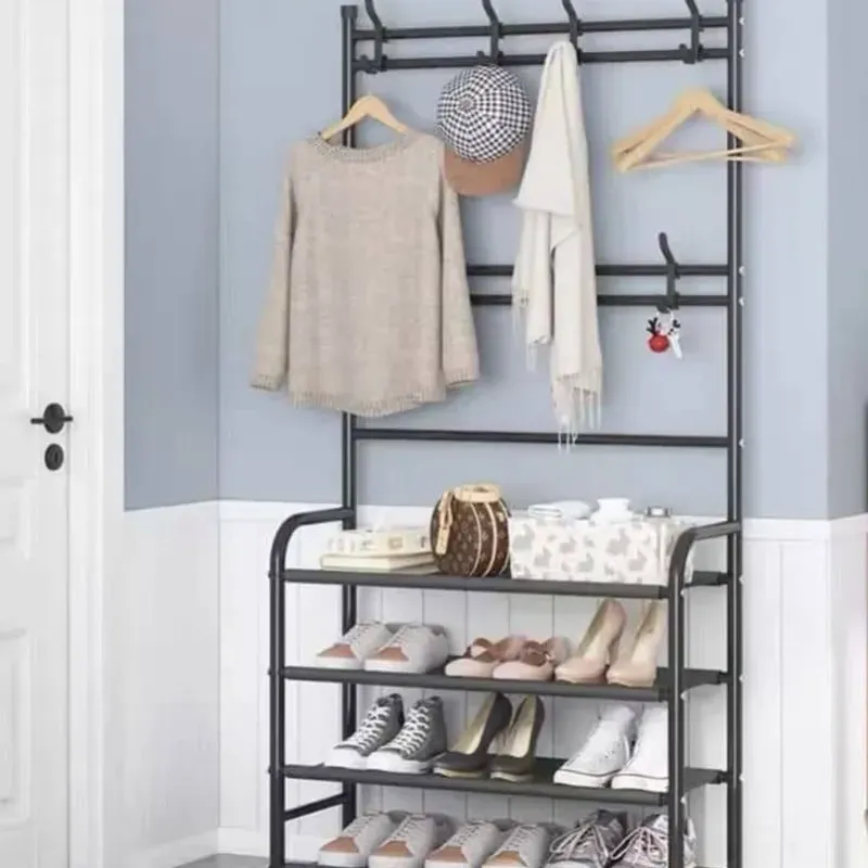 Zapateras con colgadores de metal con tornillo