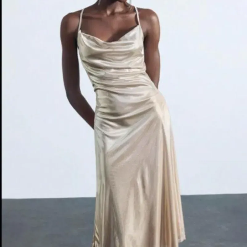 Vestido Plateado