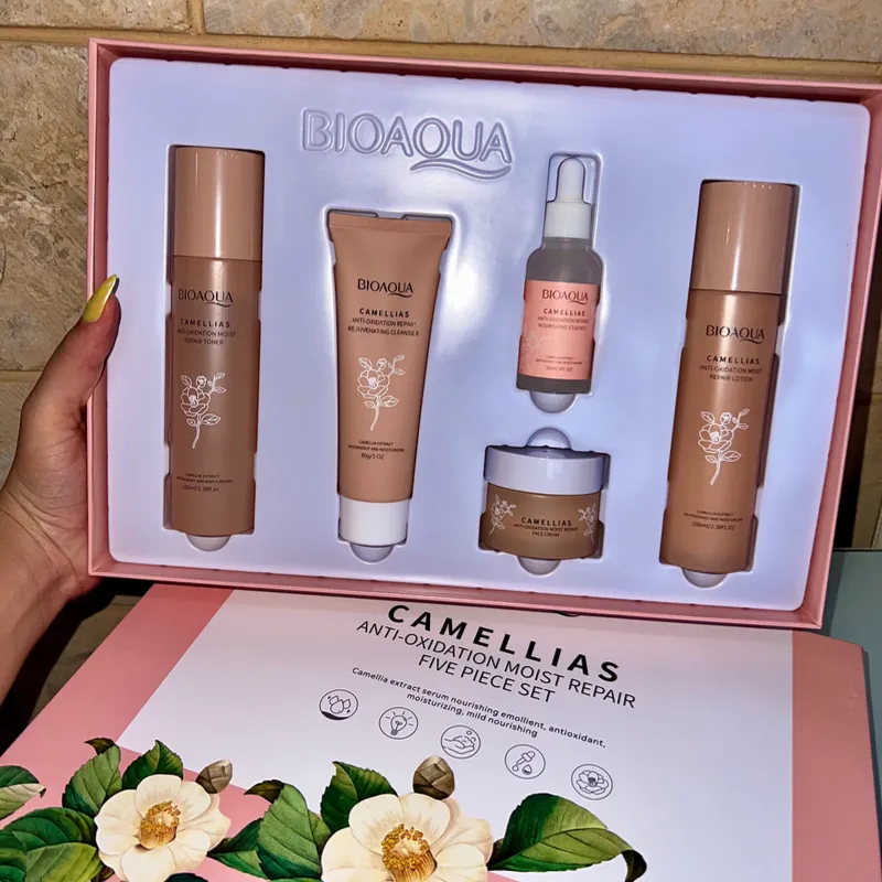 Kit Camellias