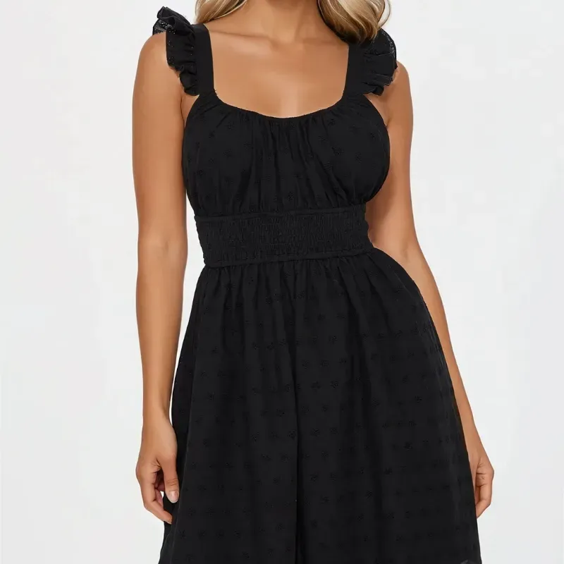  Vestido de tela bordada — Negro