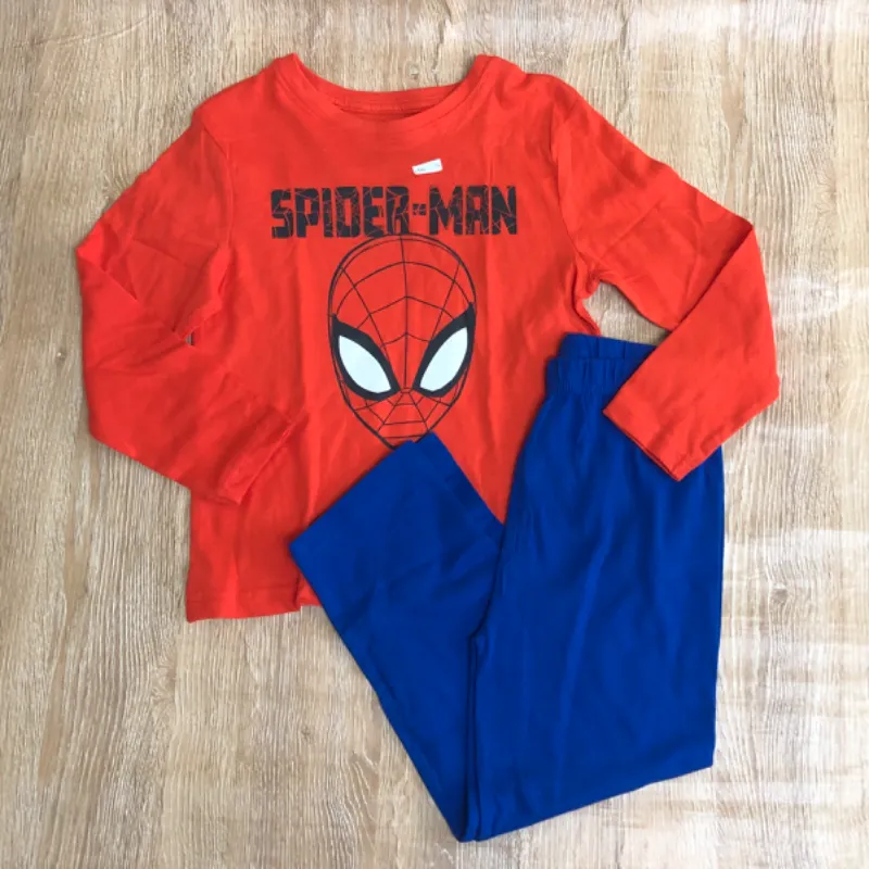 Pijama con Spiderman