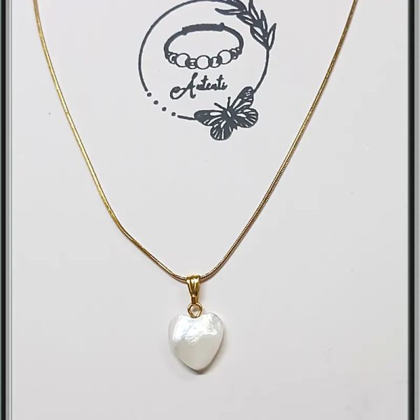 Cadena de acero con corazon nacarado