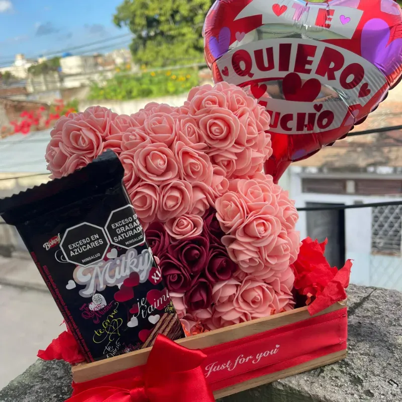 Oso de flores para 14 febrero