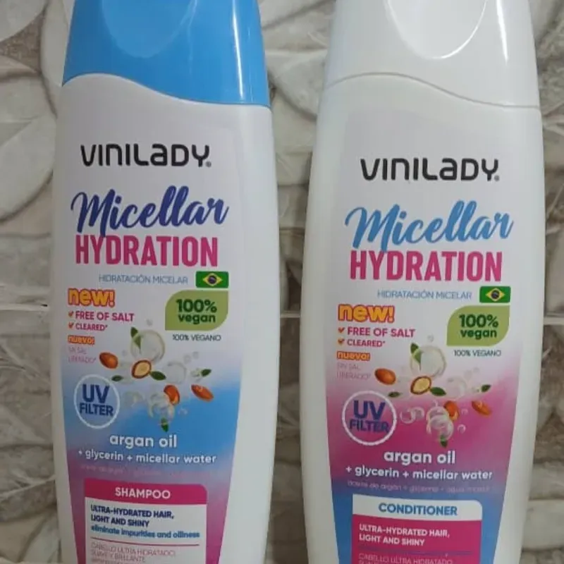 Juego de shampoo y acondicionador