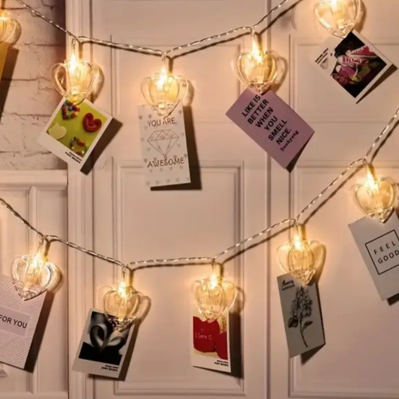 Cadena de luces con corazones