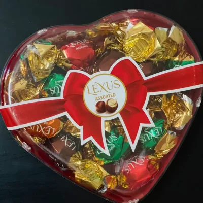 Corazón pequeño de bombones