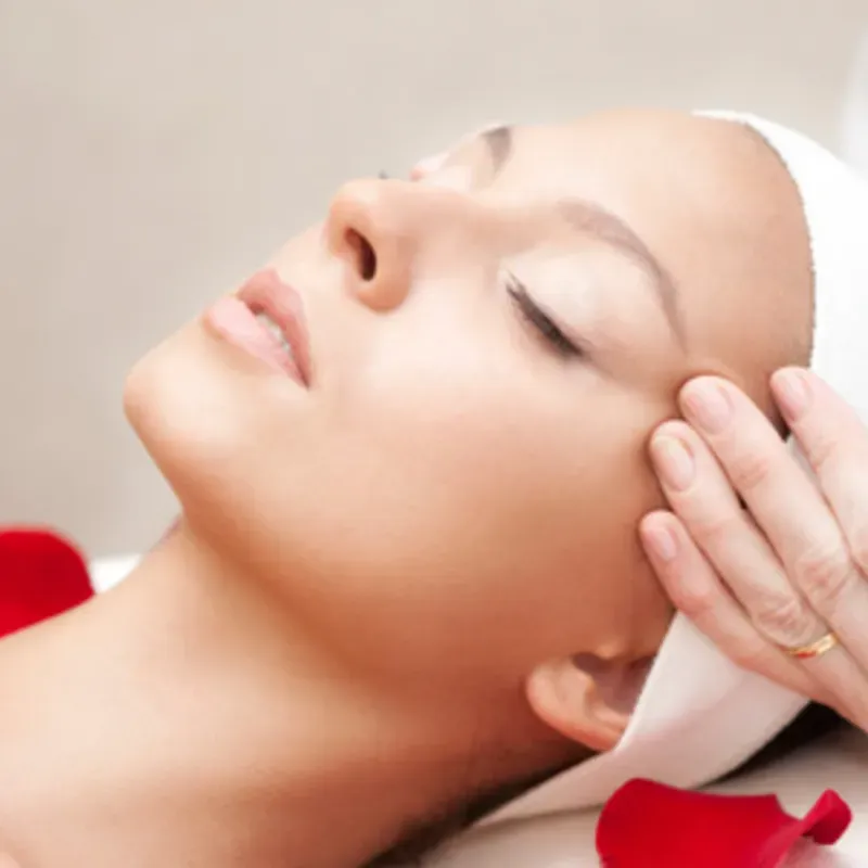 Limpieza facial profunda.