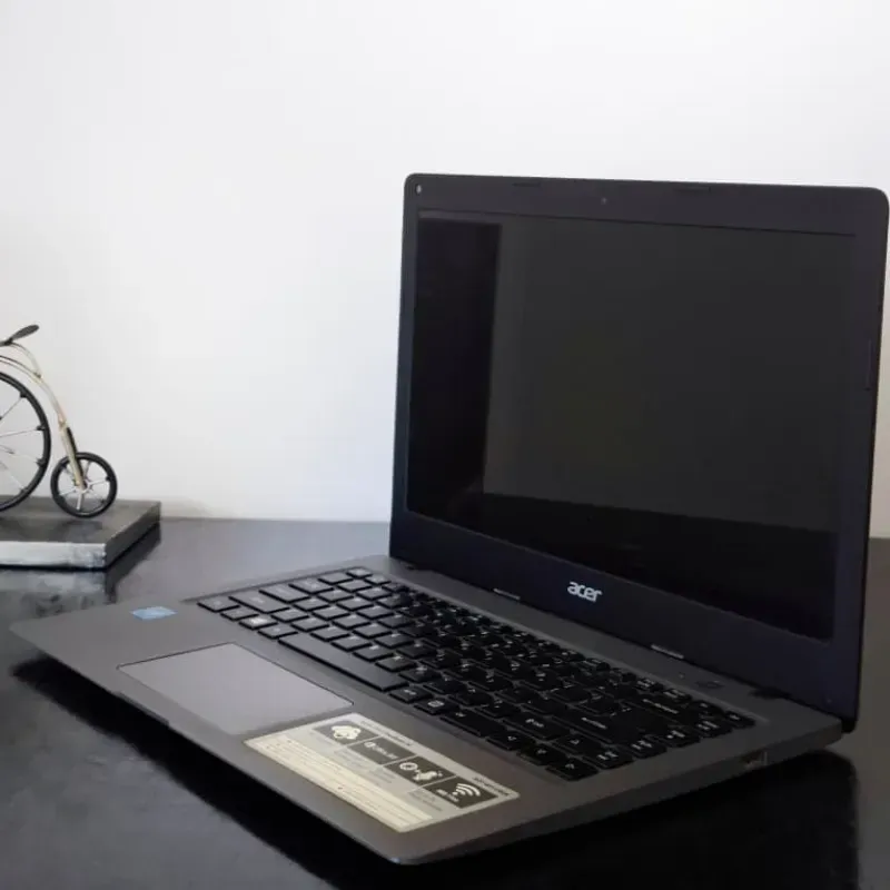 Laptop Acer, básicamente nueva ✨