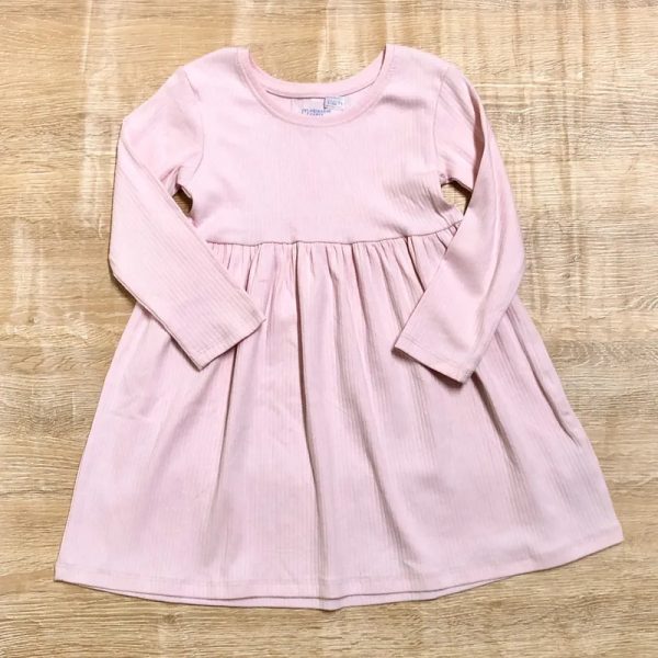 Vestido de mangas largas color rosado claro