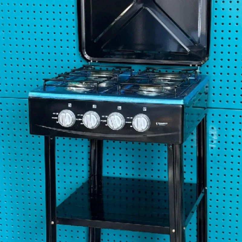 FOGÓN A GAS CON PATAS MARCA CHALENGER, 4 QUEMADORES, COLOR NEGRO REF: CH-4M VERONICA