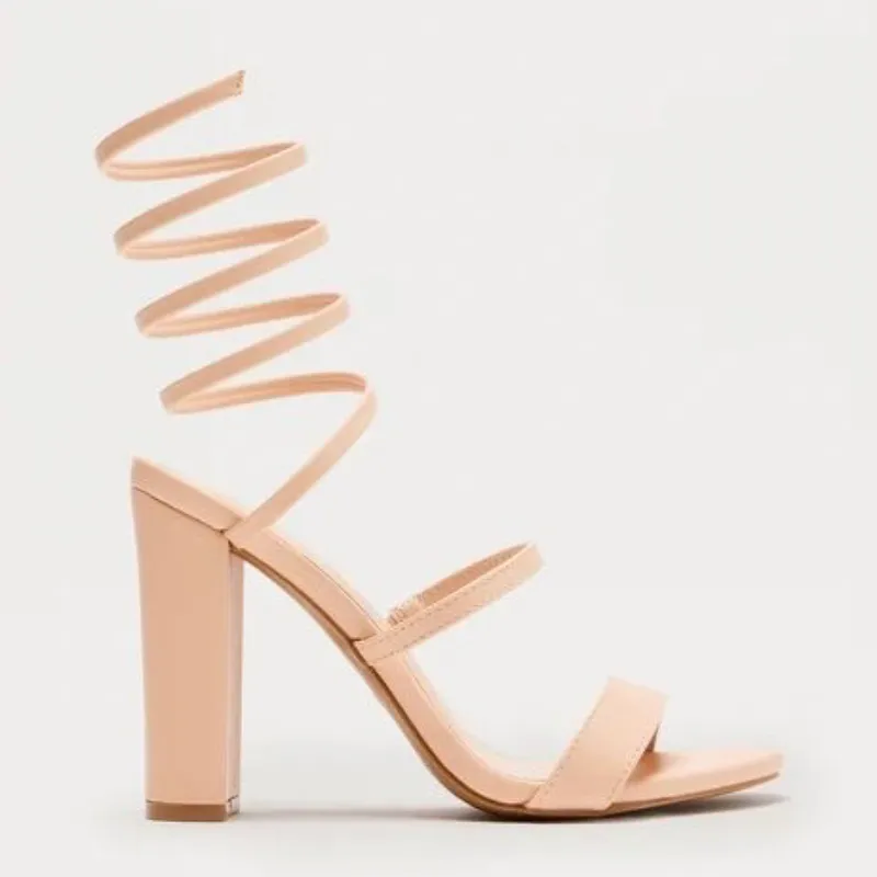 Sandalias de tacón beige