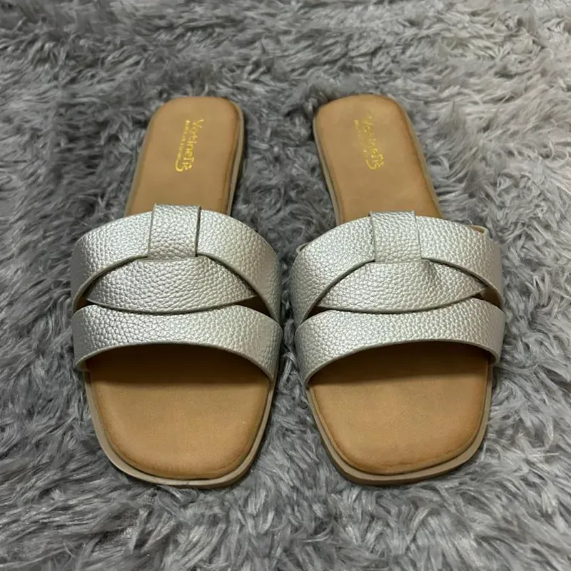 Sandalias Plateadas