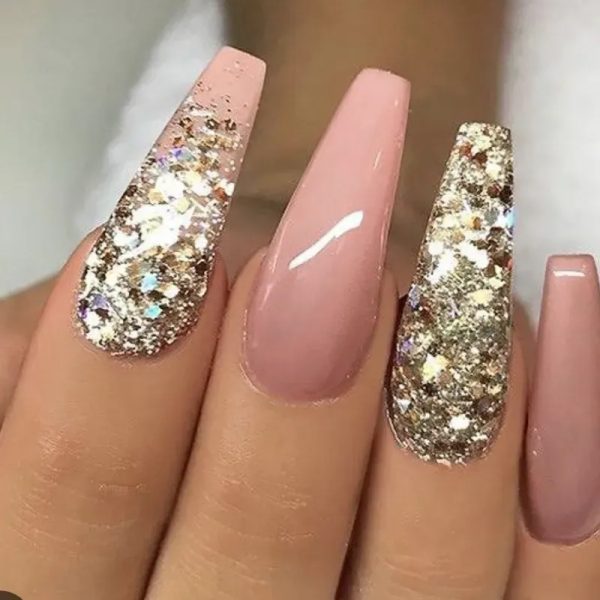 *Manicura con Poligel + pintura de gel