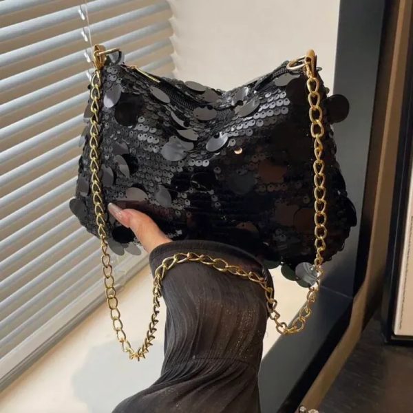 Bolso de Lentejuelas Negras Asa Cadena Dorada