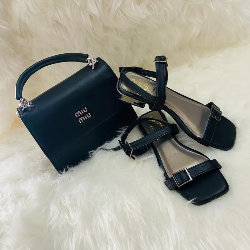 Sandalia de Vestir con Tacón