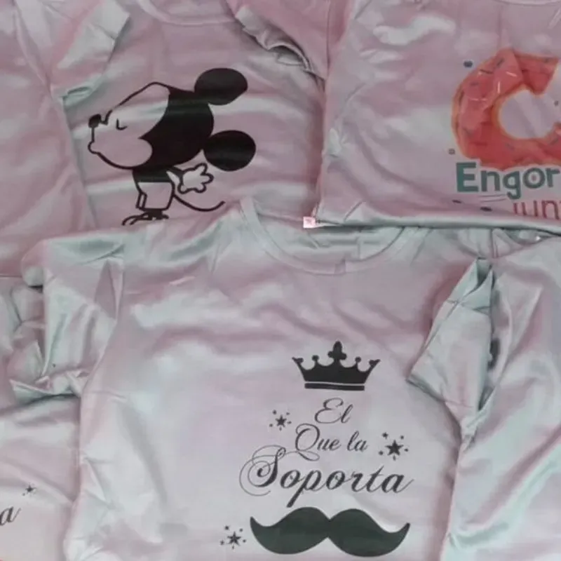 Pareja de pulover gris diseños predeterminados